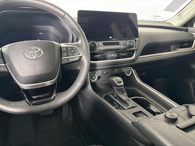 Certified Used 2026 MIDNIGHT BLACK METAL Toyota  image 34