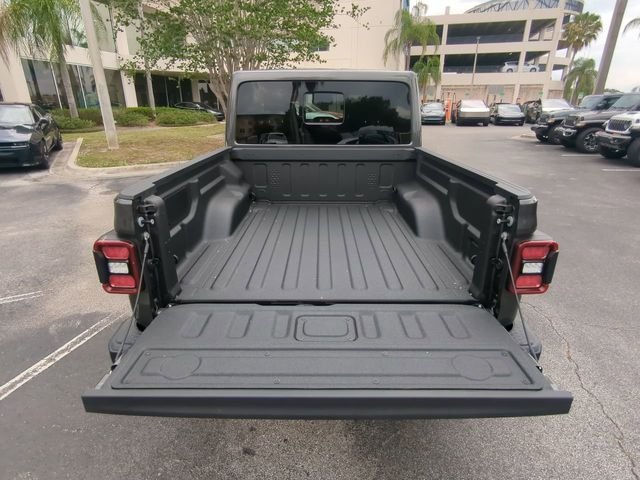 New 2026 Granite Crystal Metallic Clear-Coat Exterior Paint Jeep Mojave image 14
