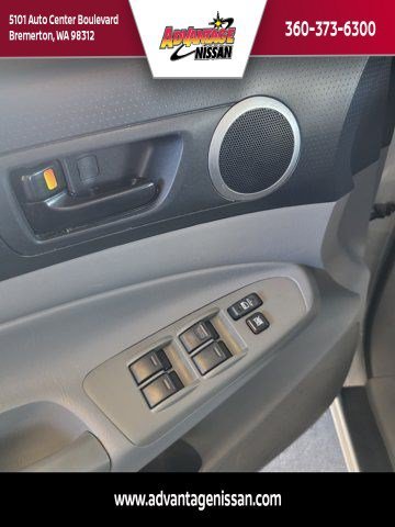Used 2006 Silver Streak Mica Toyota PreRunner image 10