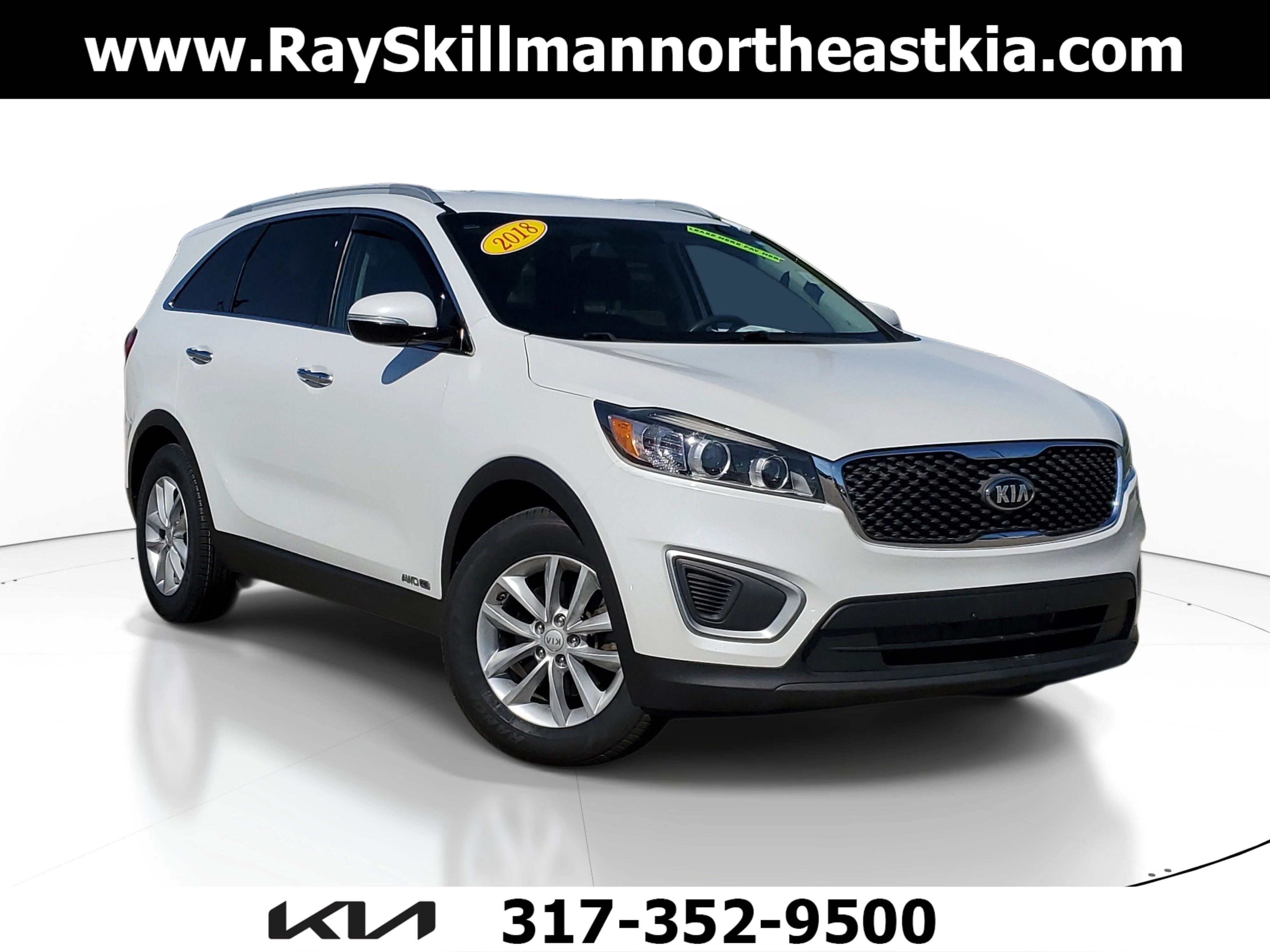 Used 2018 Snow White Pearl Kia LX V6 image 1
