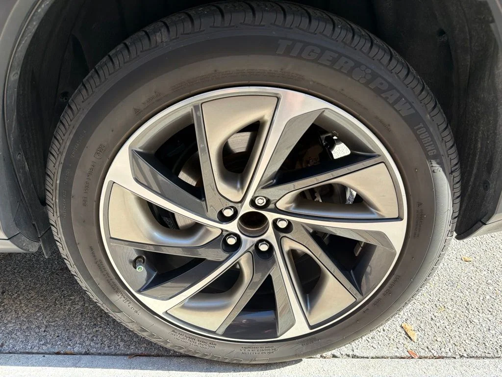 Used 2019 Black Lexus 350L image 15
