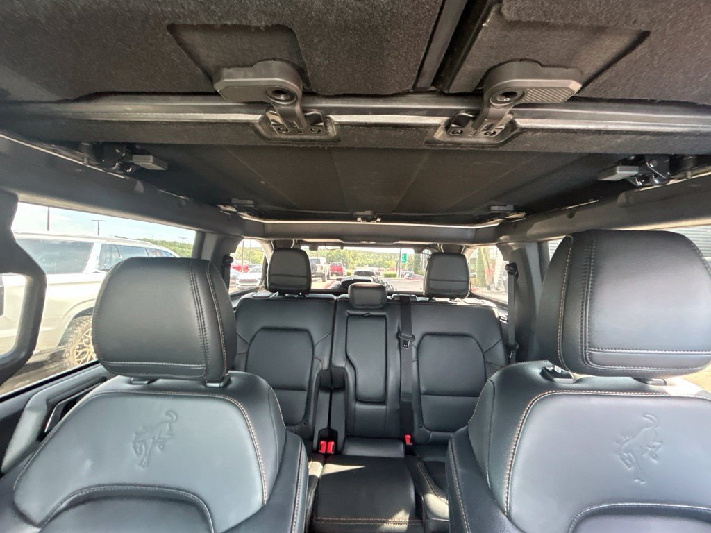 Used 2023 Oxford White Ford Badlands image 19