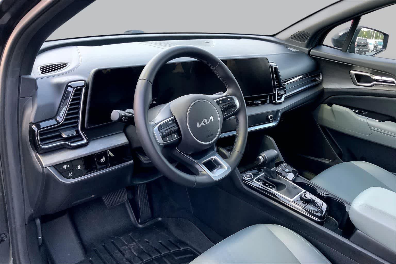 Used 2023 Gravity Gray Kia X-Line image 17