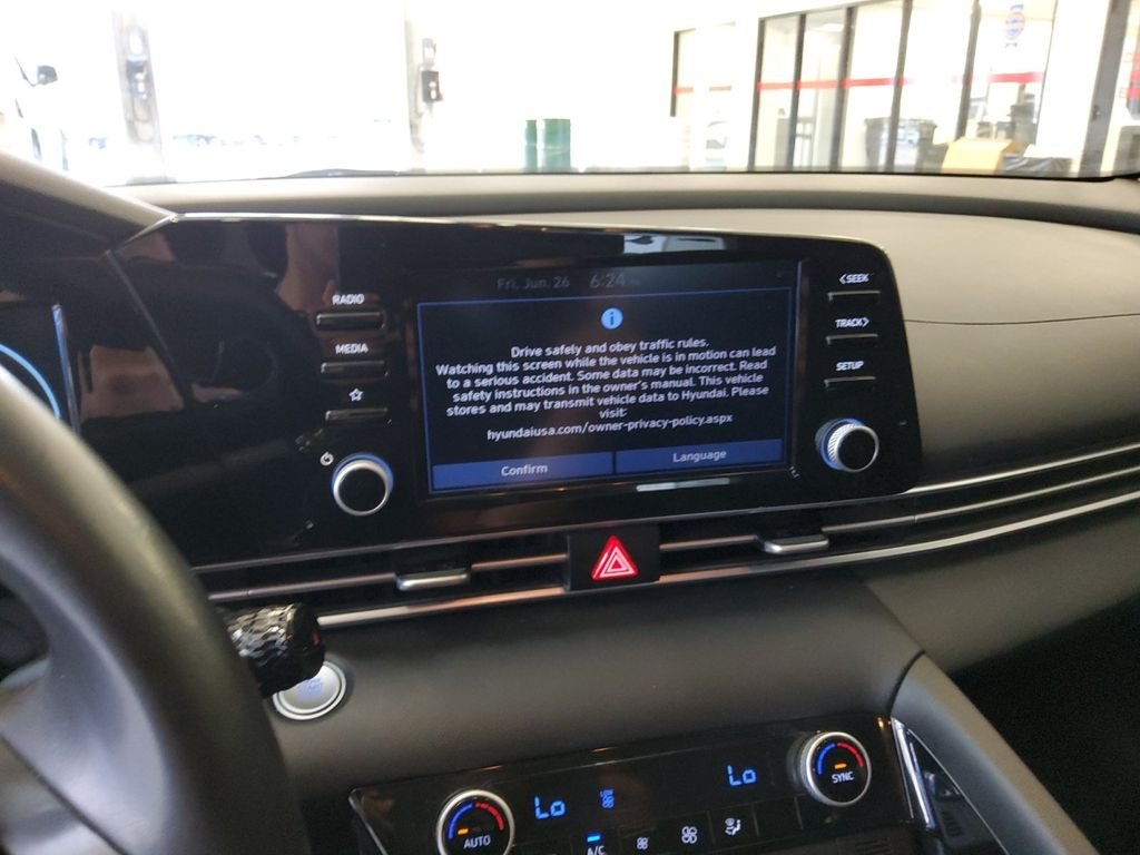 Used 2022 Gray Hyundai SEL image 11