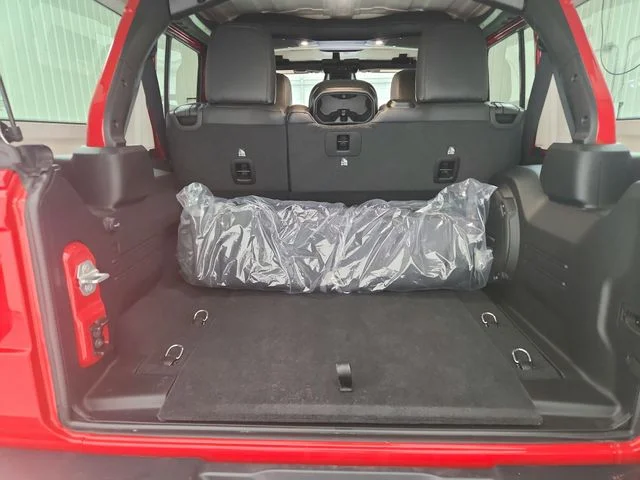 New 2026 Firecracker Red Clear-Coat Exterior Paint Jeep Sahara image 41