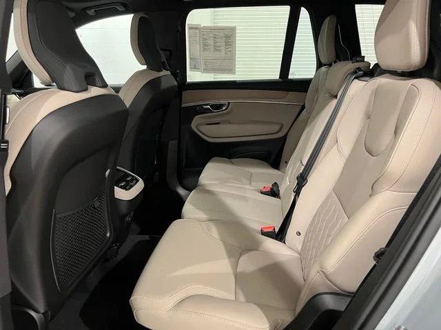 2026 Volvo XC90 Core - Photo 21