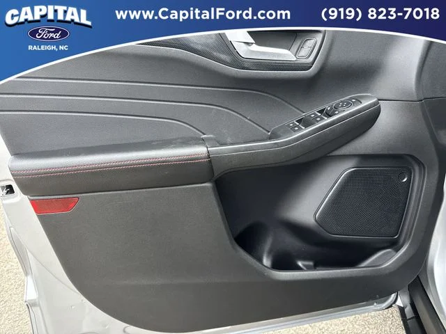 Used 2023 Silver Ford ST-Line image 18