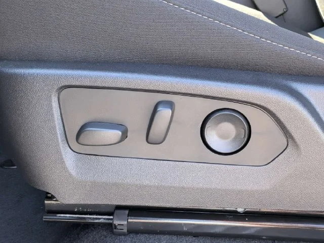 New 2026 Summit White GMC Elevation image 20