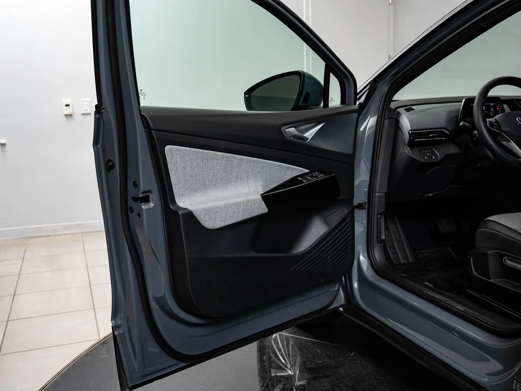 Used 2024 Pure Gray Volkswagen Standard image 23