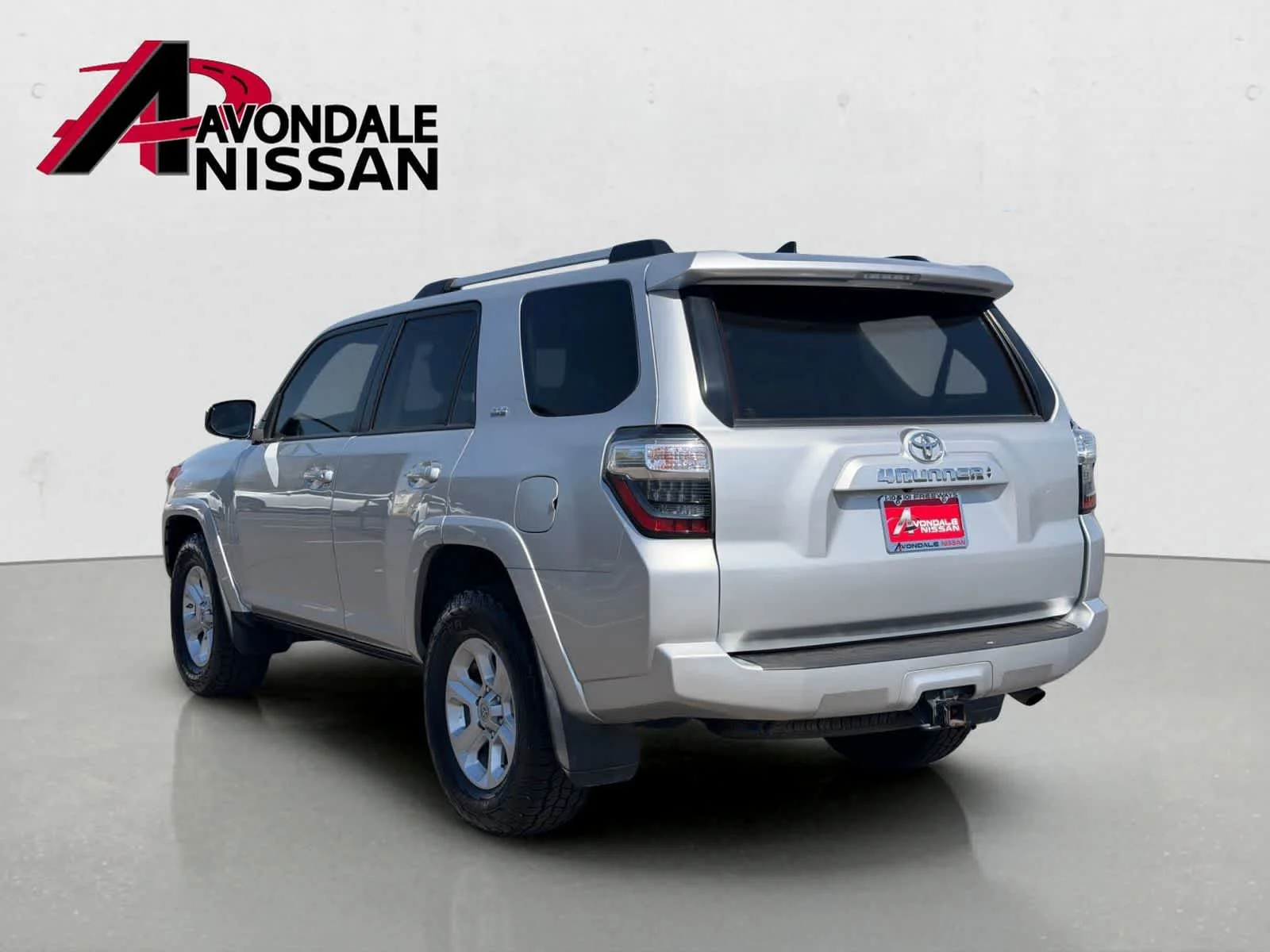 Used 2021 Classic Silver Metallic Toyota SR5 image 4