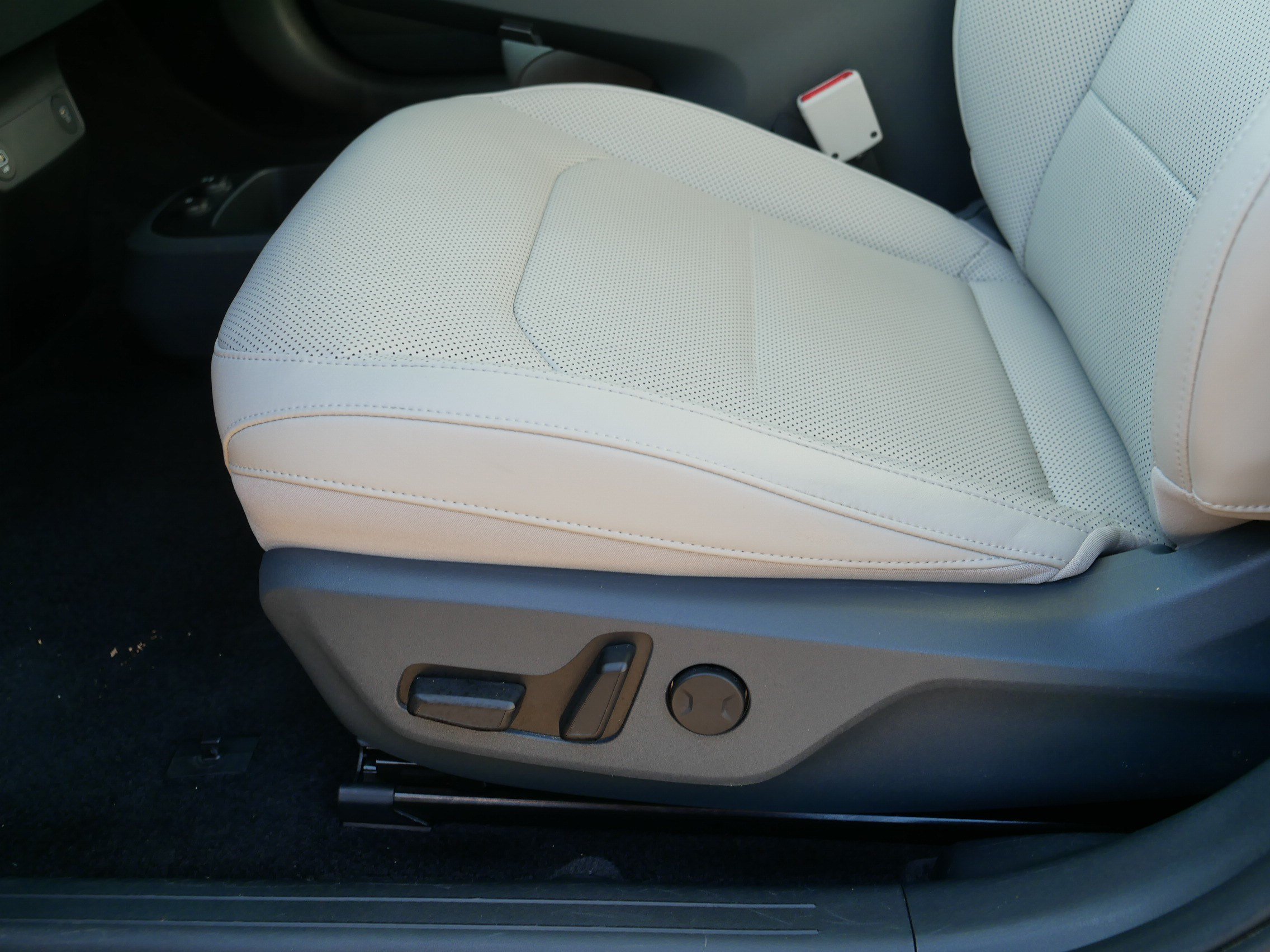 Certified Used 2023 Glacier Kia Wind image 20