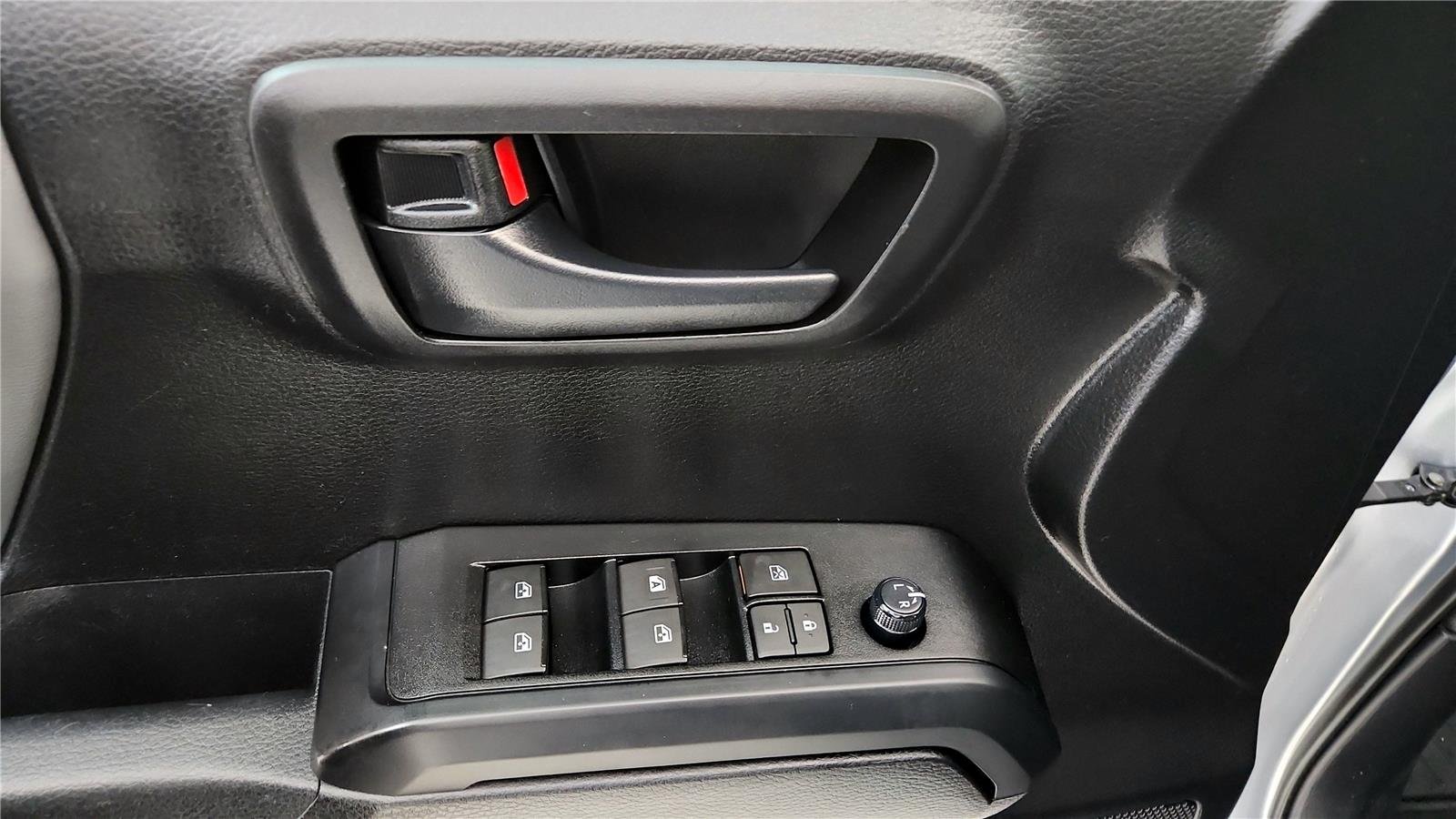 2022 Toyota Tacoma SR - Photo 23