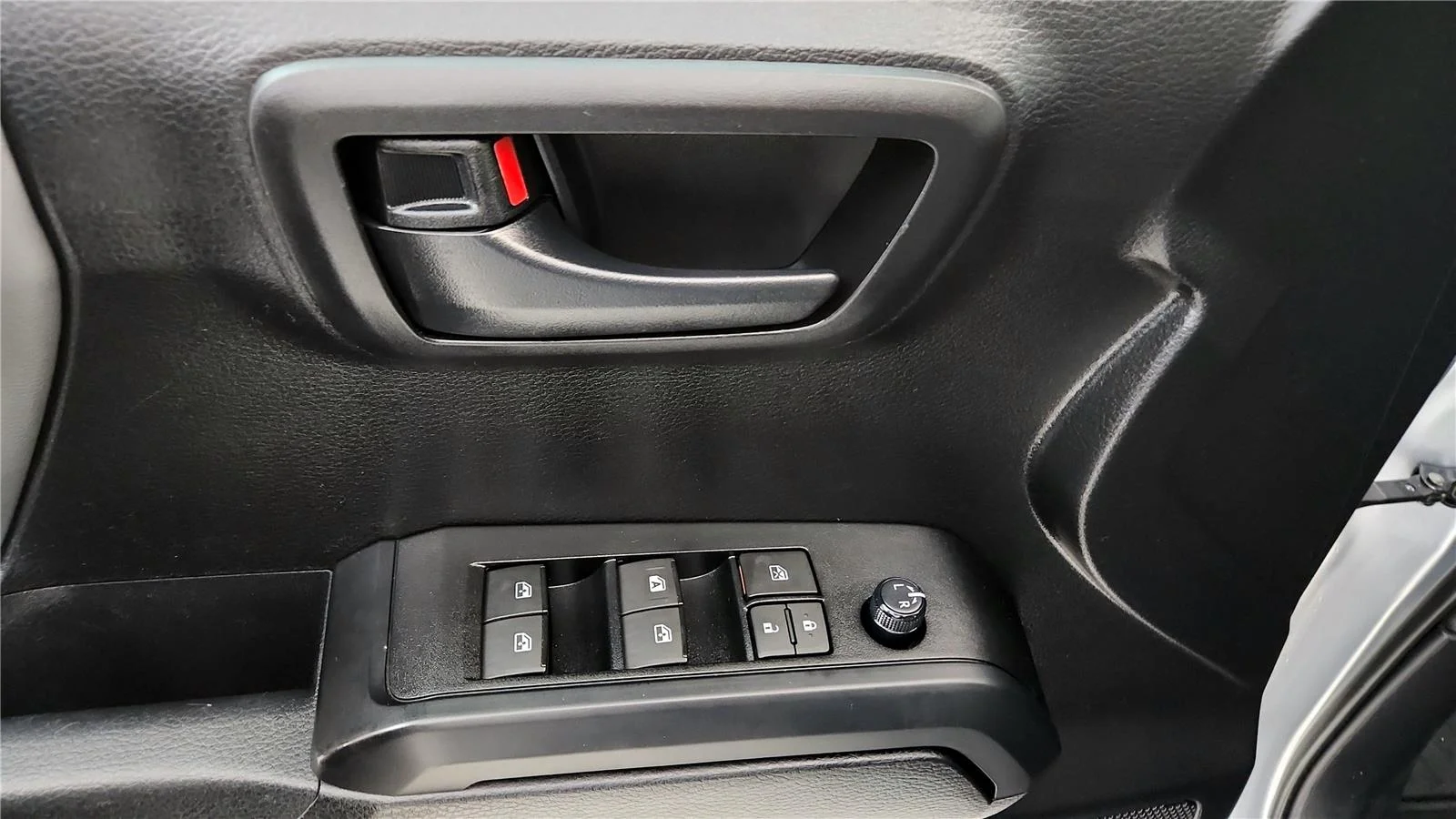 2022 Toyota Tacoma SR - Photo 23