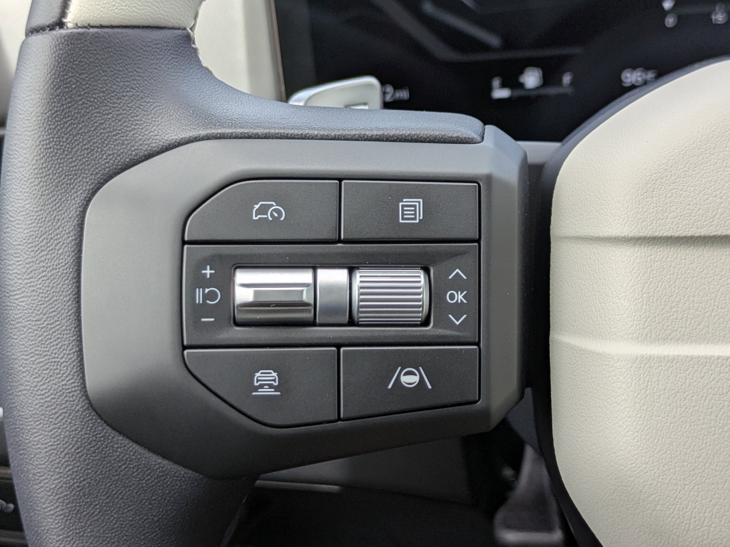 New 2026 Snow White Pearl Kia GT-Line Turbo image 33