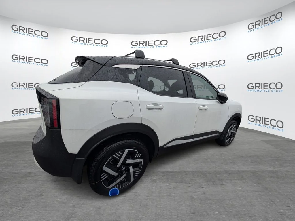 New 2026 Aspen White TriCoat / Super Black Two-tone Nissan SV image 7