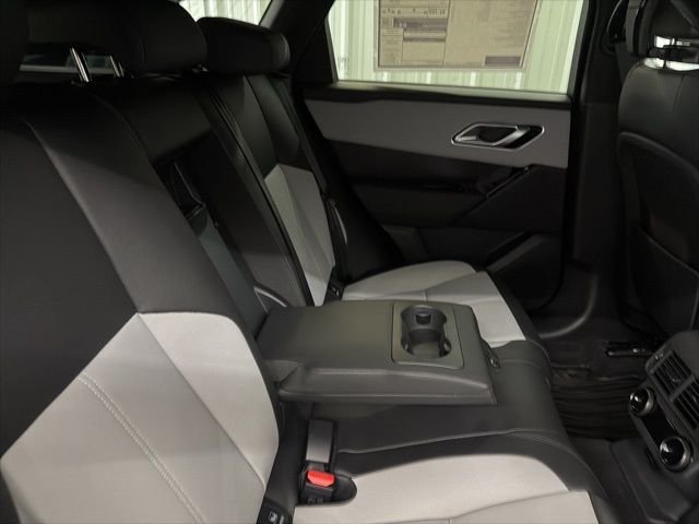 New 2026 Arroios Grey Land Rover Dynamic SE image 20