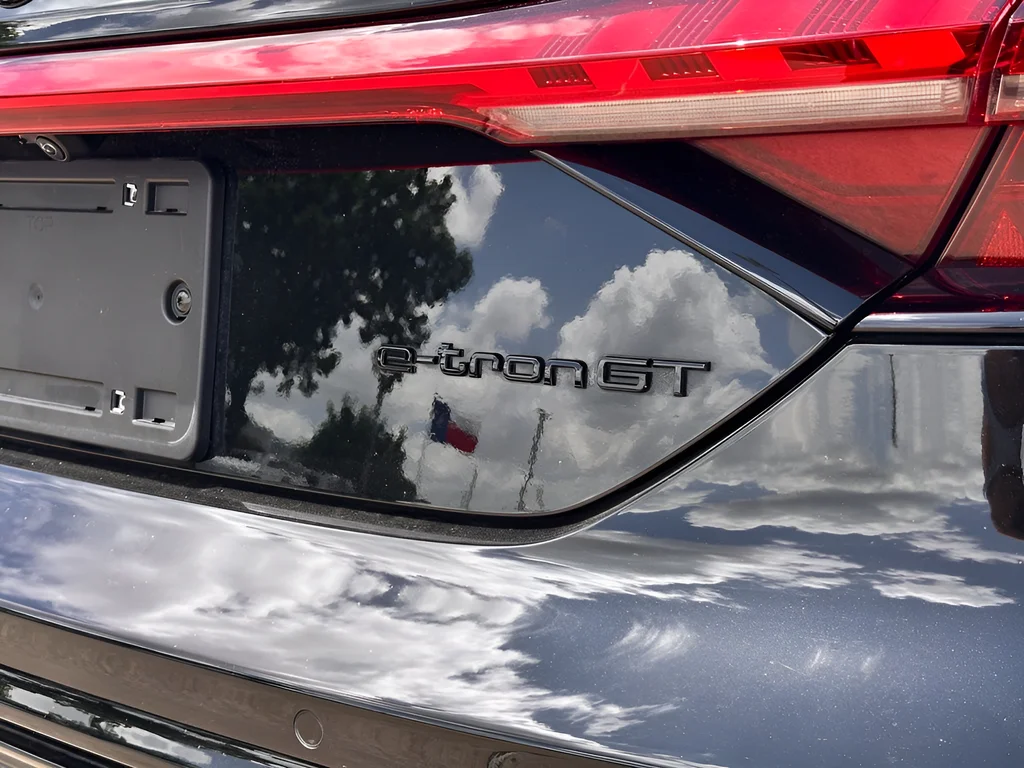 Used 2022 Black Audi Base image 28