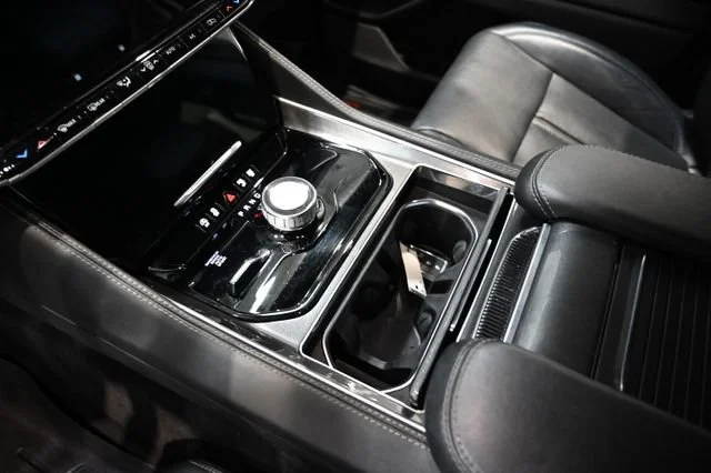 Used 2022  Jeep Series I image 21