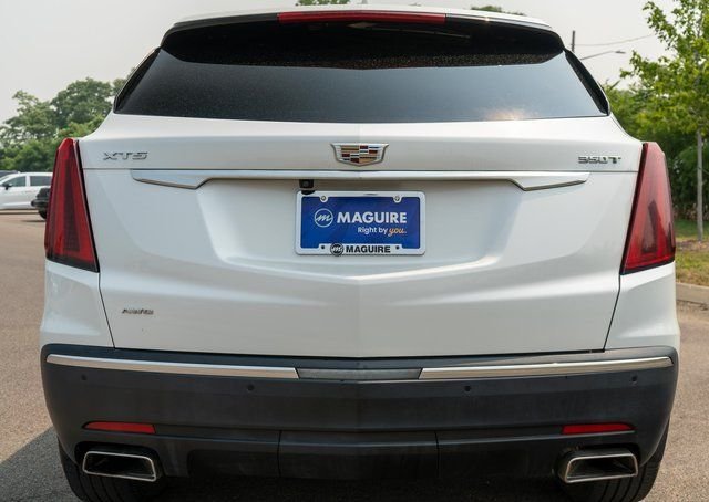 Used 2021 White Cadillac Luxury image 7