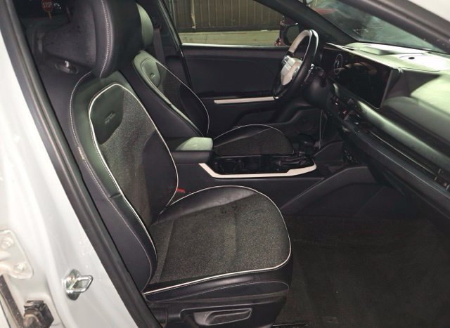 Used 2025 Morning Haze Kia GT-Line image 7
