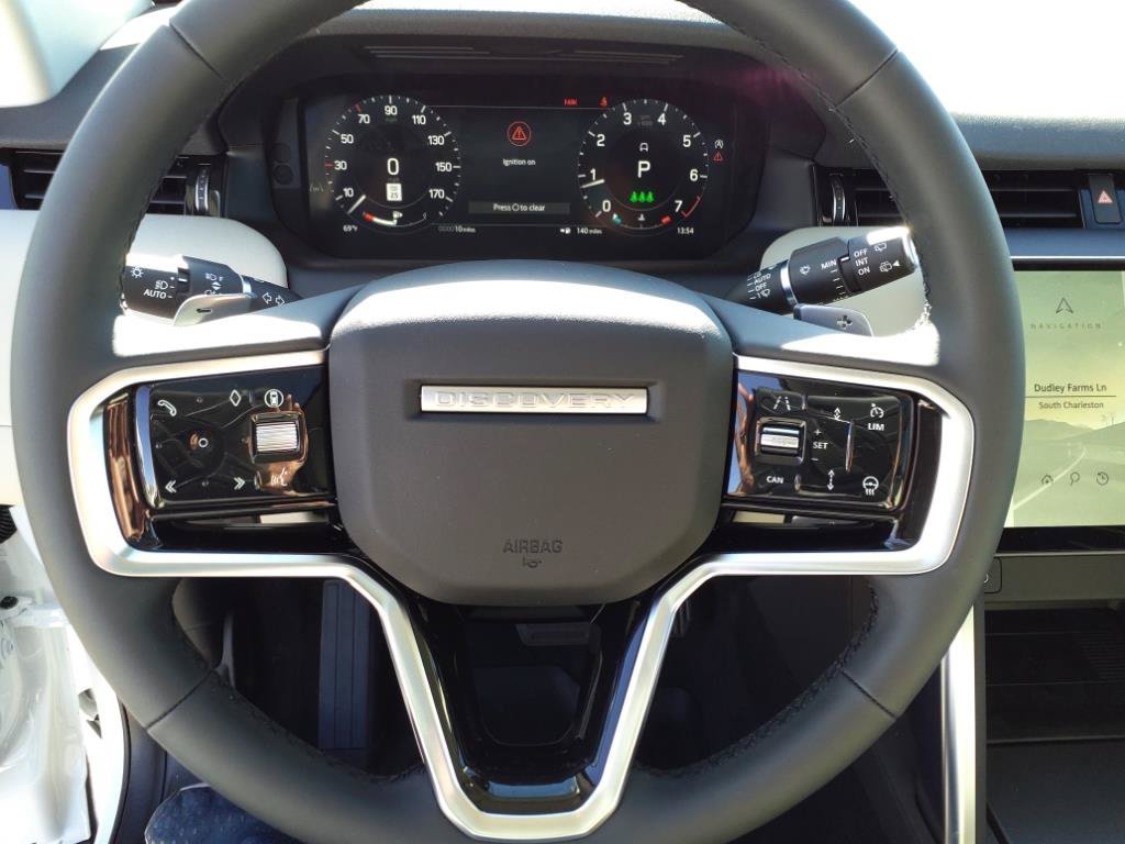 Certified Used 2025 Fuji White Land Rover S image 14