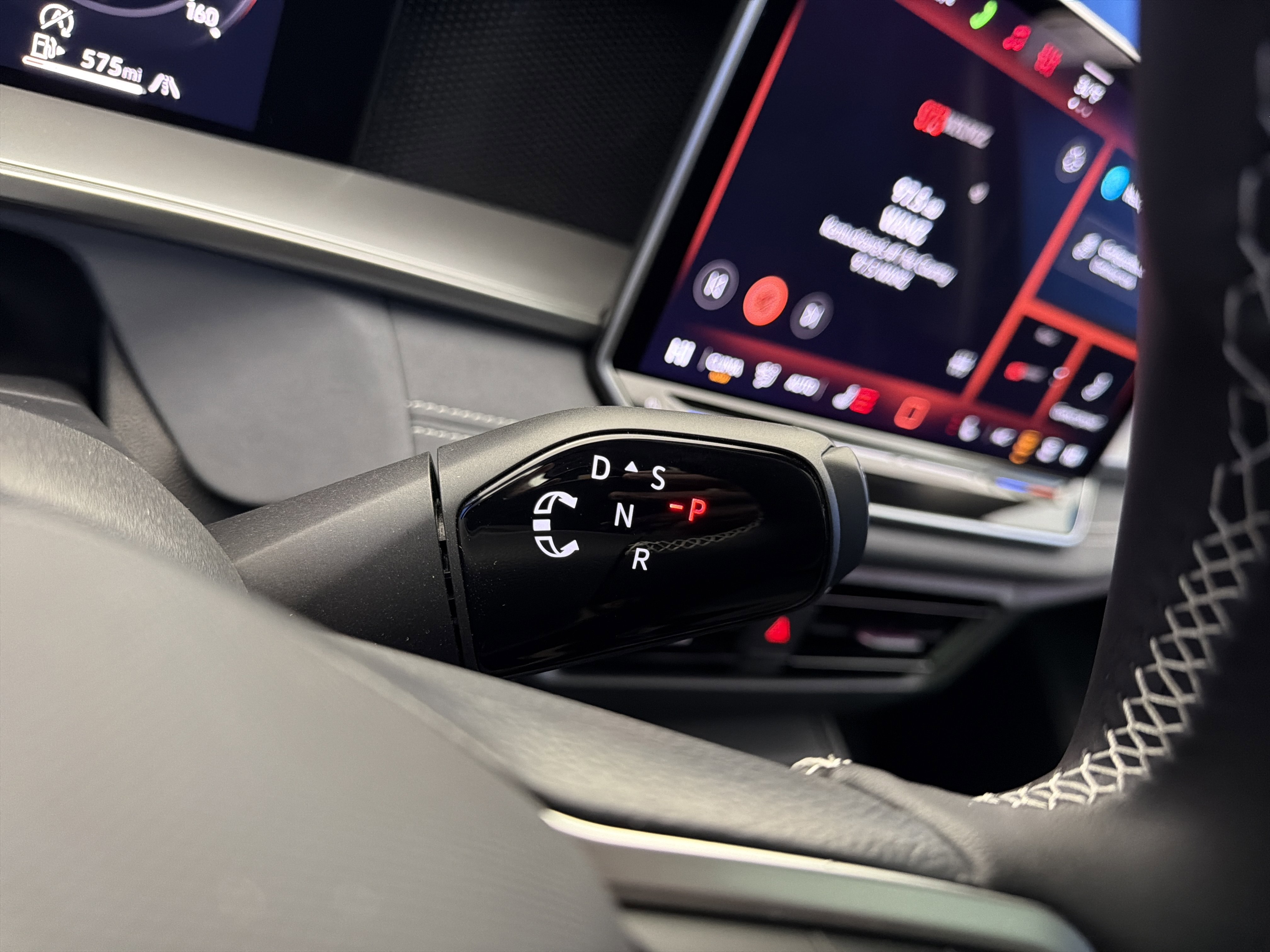 2026 Volkswagen Tiguan SE - Photo 24