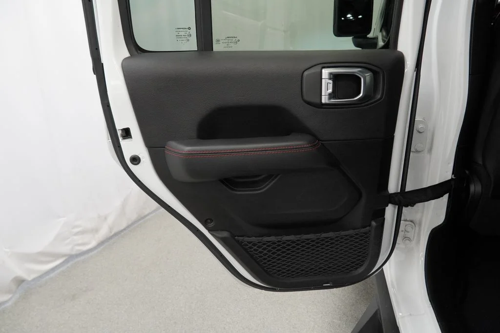 Certified Used 2022 White Jeep Rubicon image 44