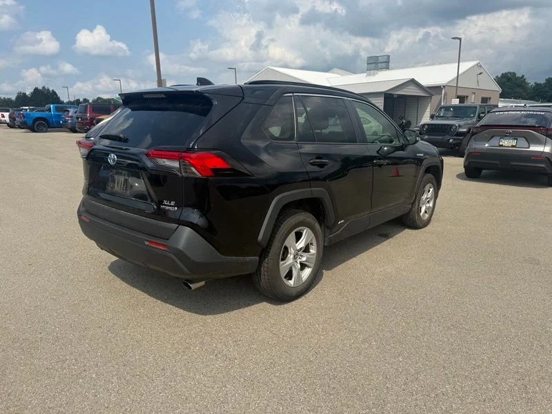 Used 2021 Black Toyota XLE image 13