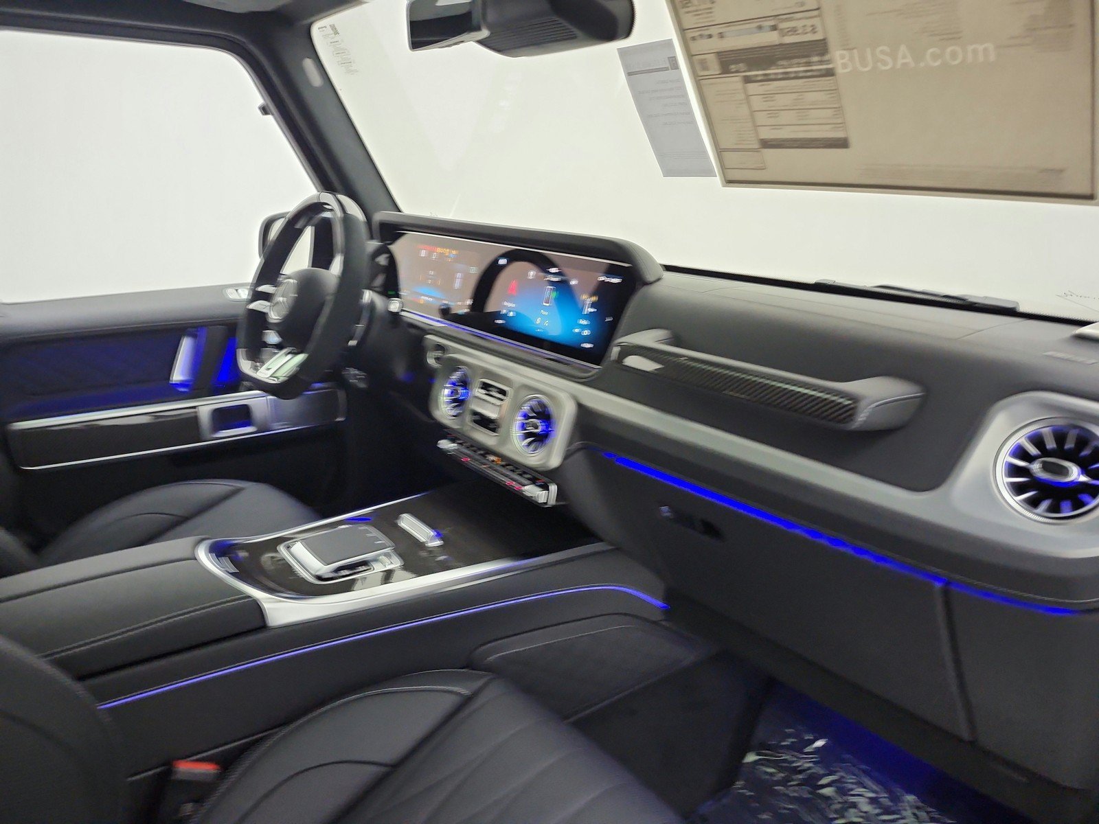 New 2027 MANUFAKTUR Night Black Magno Mercedes-Benz AMG® G 63 SUV image 36
