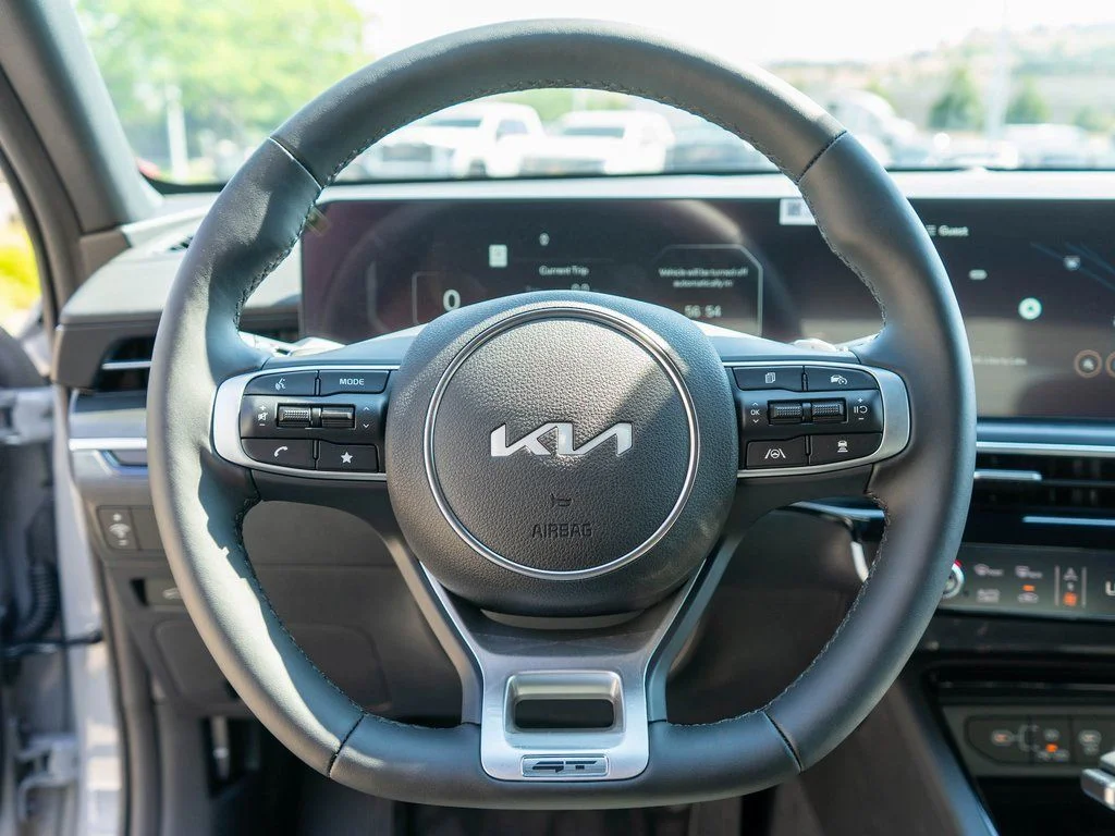 New 2026 Wolf Gray Kia GT image 15