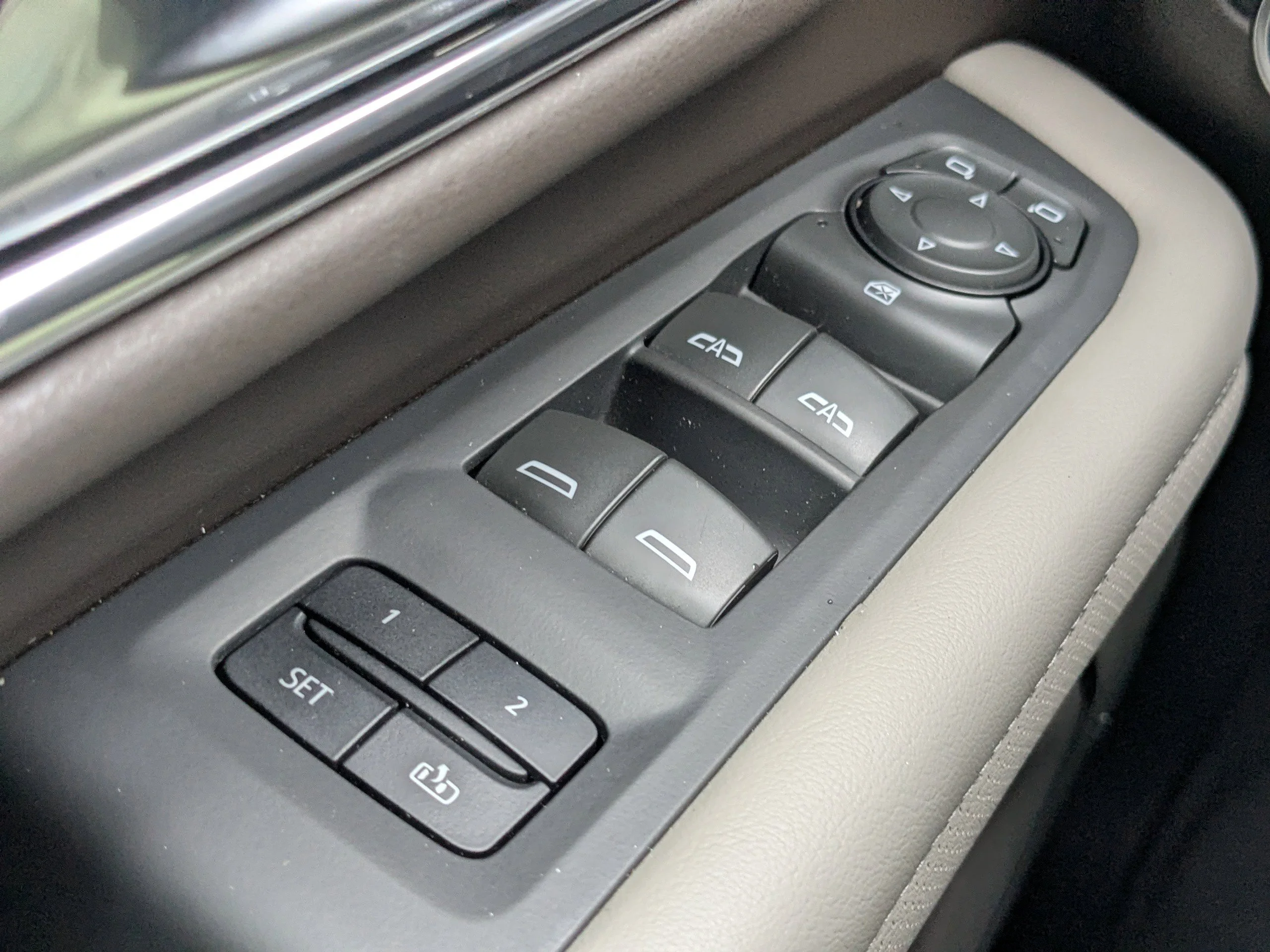 Used 2023 Onyx Black GMC SLT image 24