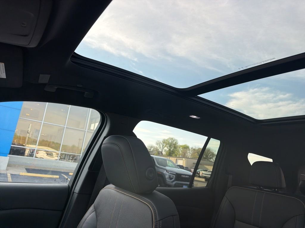 New 2026 Lakeshore Blue Metallic Chevrolet High Country image 18
