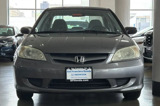 Used 2005 Magnesium Metallic Honda LX image 13