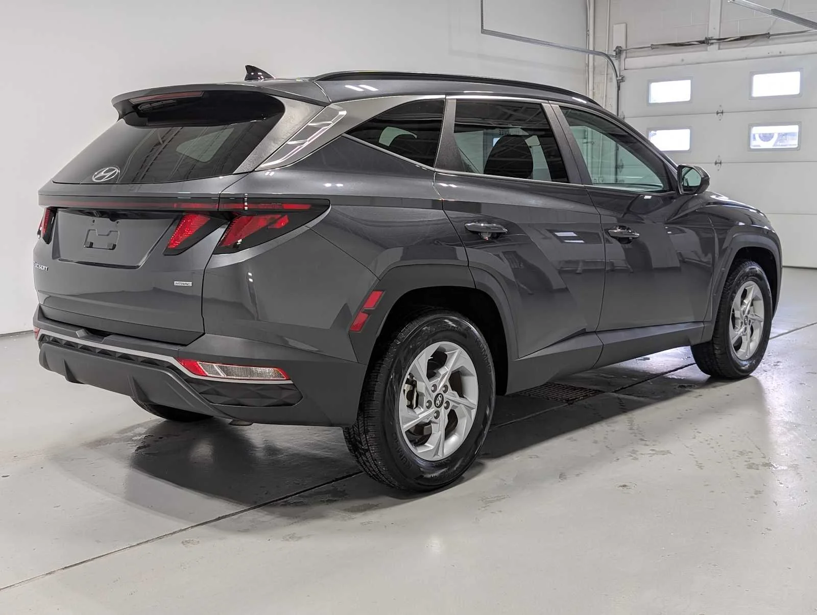 Used 2024 Dark Gray Metallic Hyundai SEL image 8