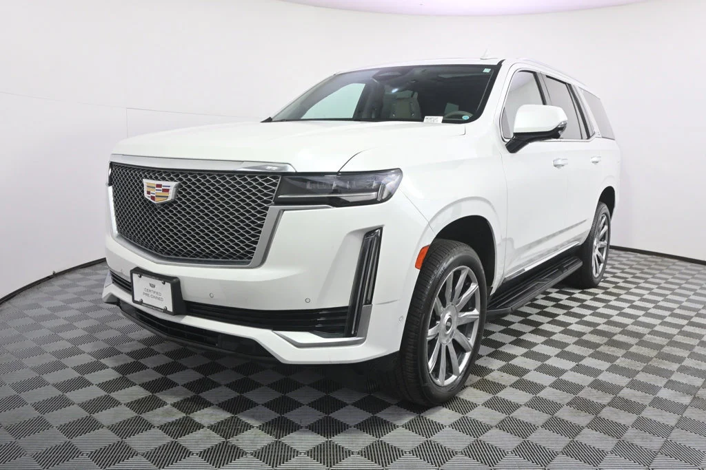 Used 2024 Crystal White Tricoat Cadillac Premium Luxury Platinum image 1