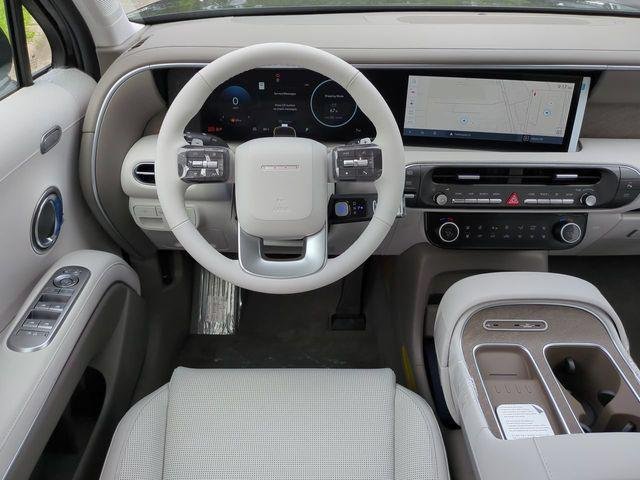 New 2026 Black Hyundai SEL Premium FWD image 15