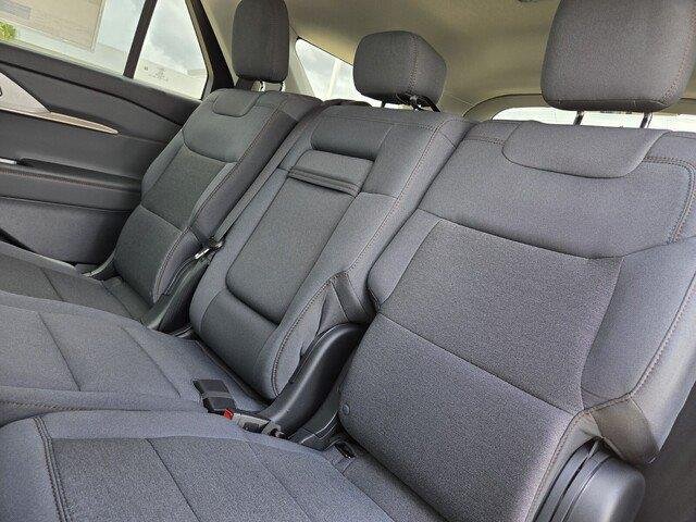 New 2026 Vapor Blue Metallic Ford Active image 26