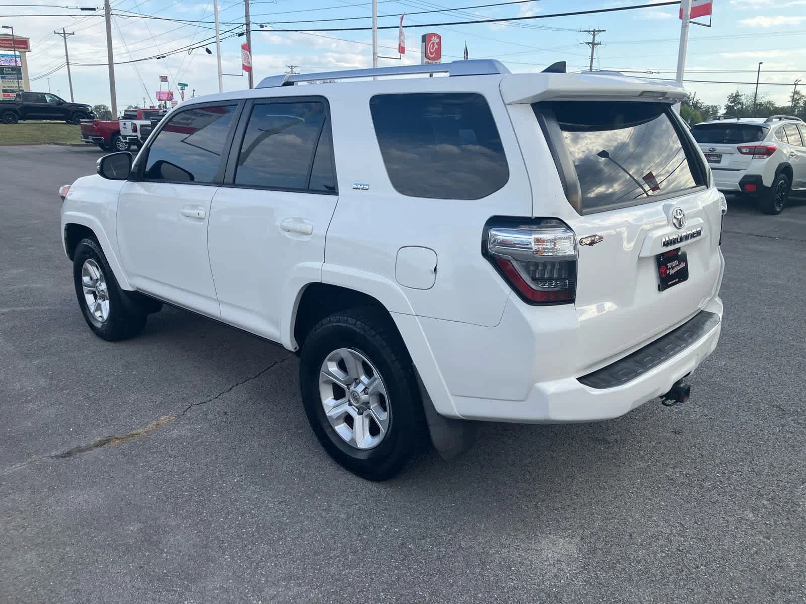 Used 2017 Super White Toyota SR5 Premium image 5