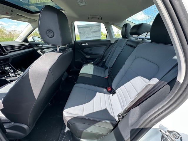 New 2026 Opal White Pearl Volkswagen 1.5T SE image 28