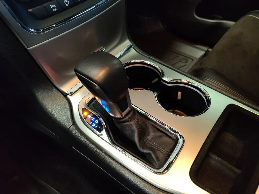 Used 2018 White Jeep Altitude image 25