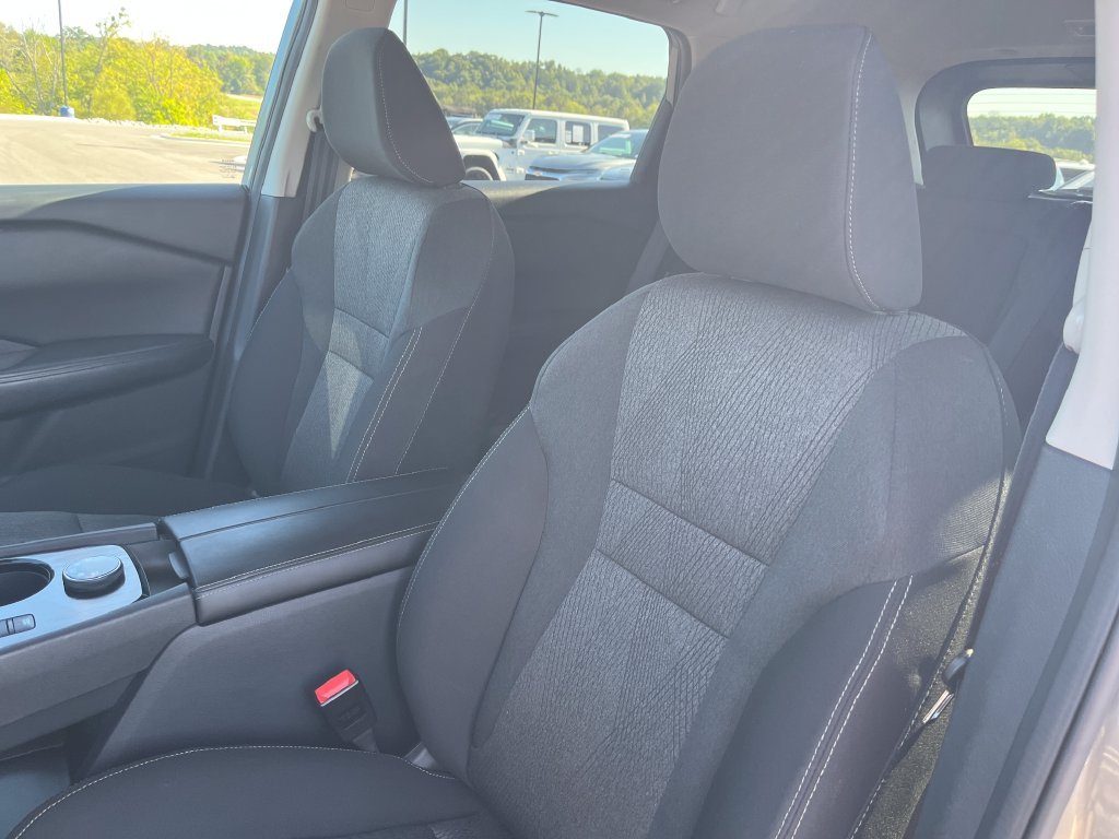 Used 2024 Gray Nissan SV image 12