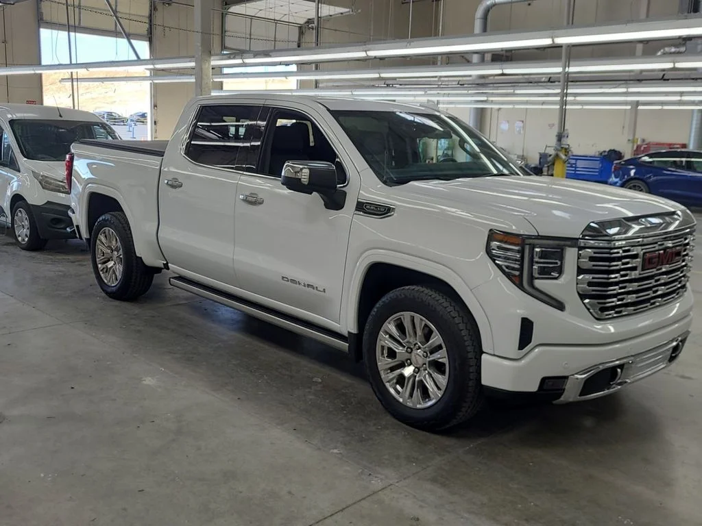 Used 2024 White GMC Denali image 1