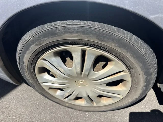 Used 2011 Gray Honda LX image 14
