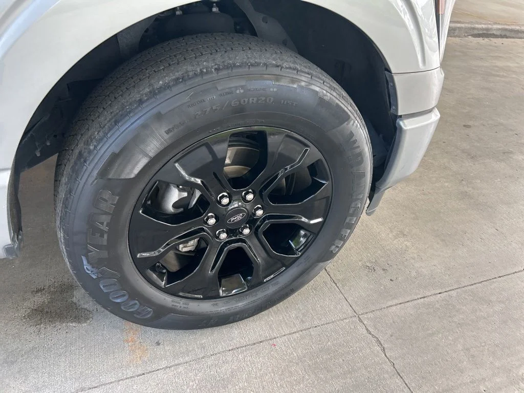 Used 2022 Silver Ford XLT image 25
