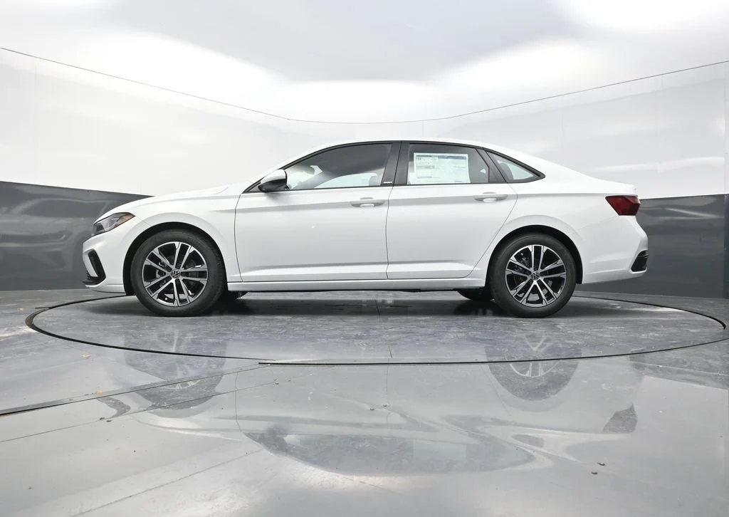 New 2026  Volkswagen 1.5T Sport image 23