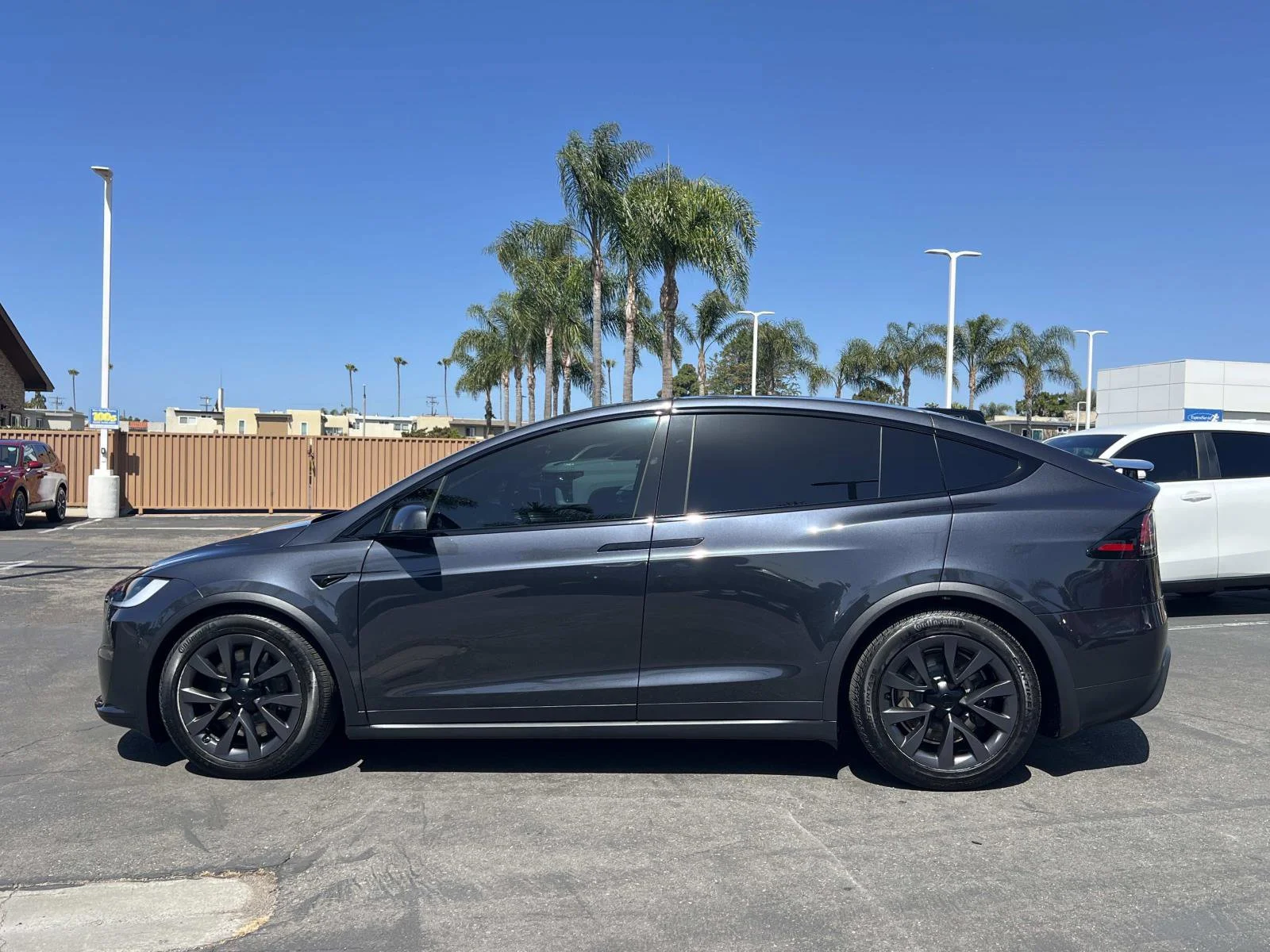 Used 2024 Tesla Model X Long Range with VIN 7SAXCBE54RF433201 for sale in Huntington Beach, CA