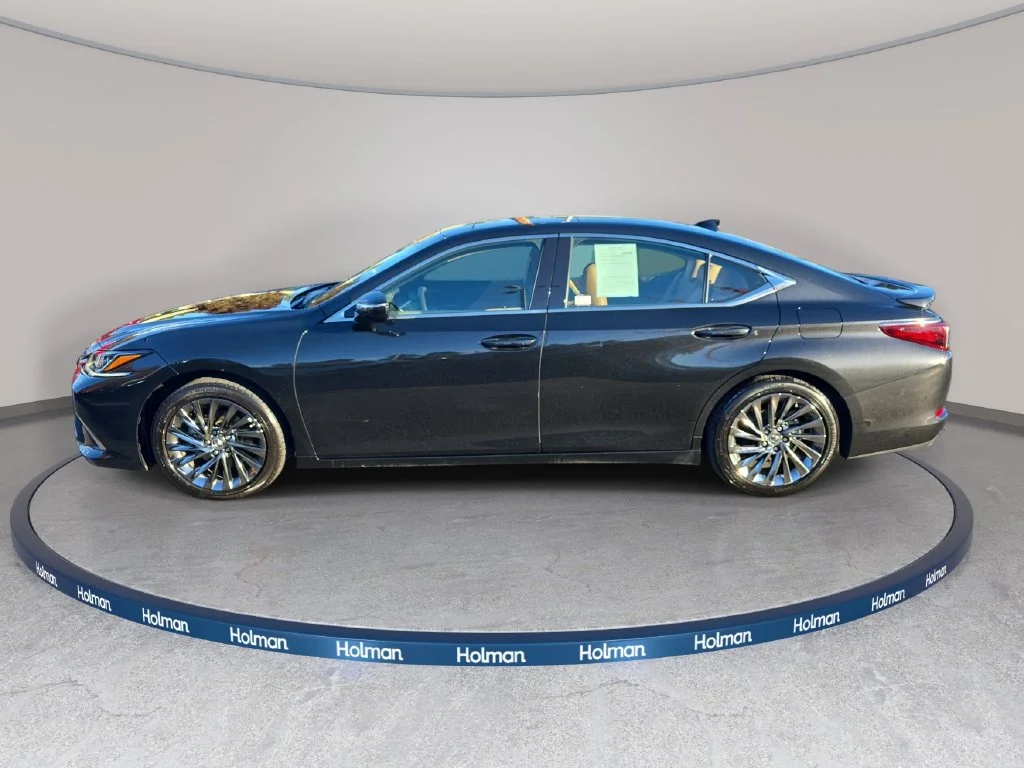 Used 2024 Black Lexus 350 Luxury image 9