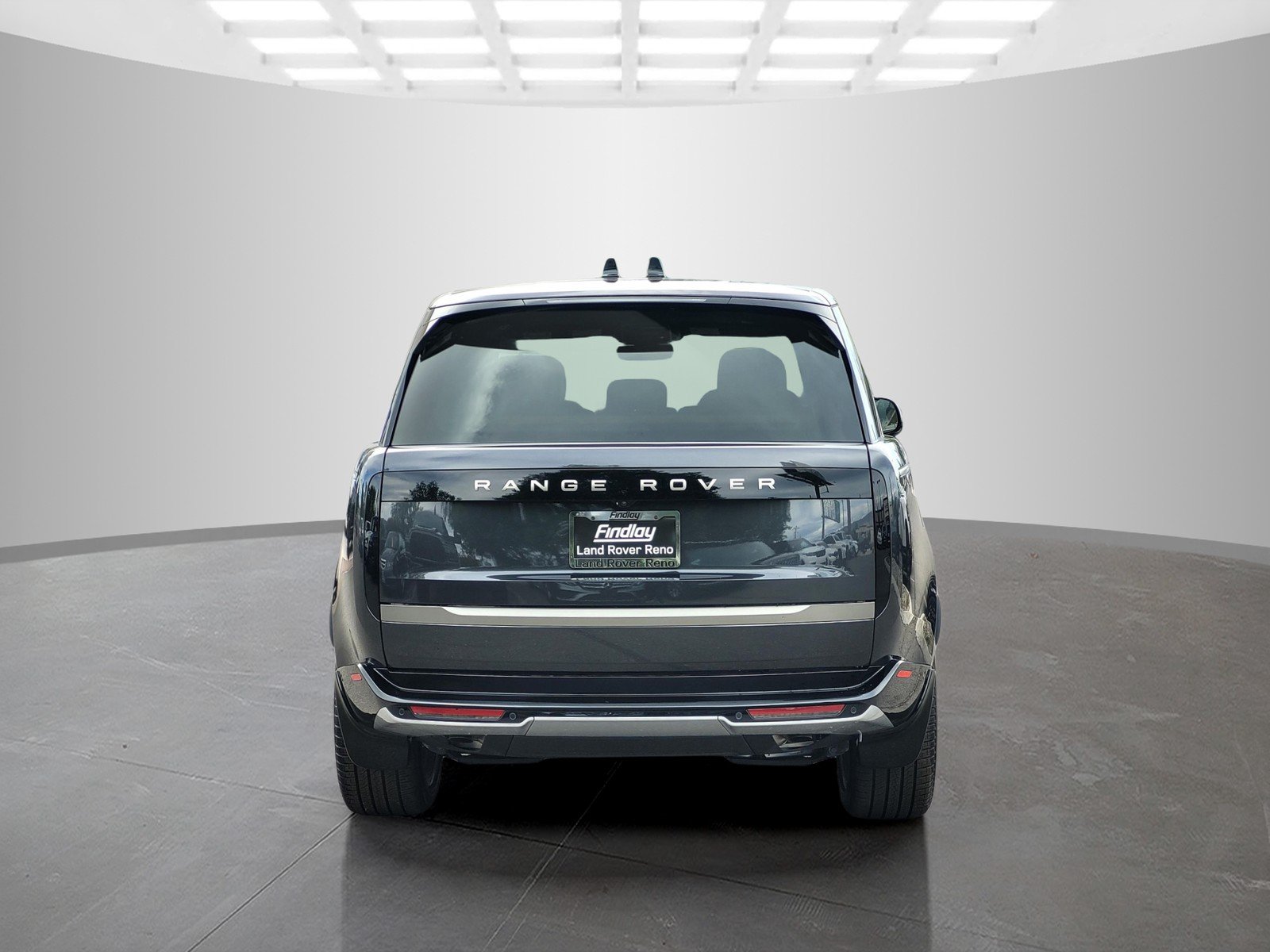 New 2026 Carpathian Grey Land Rover SE image 5