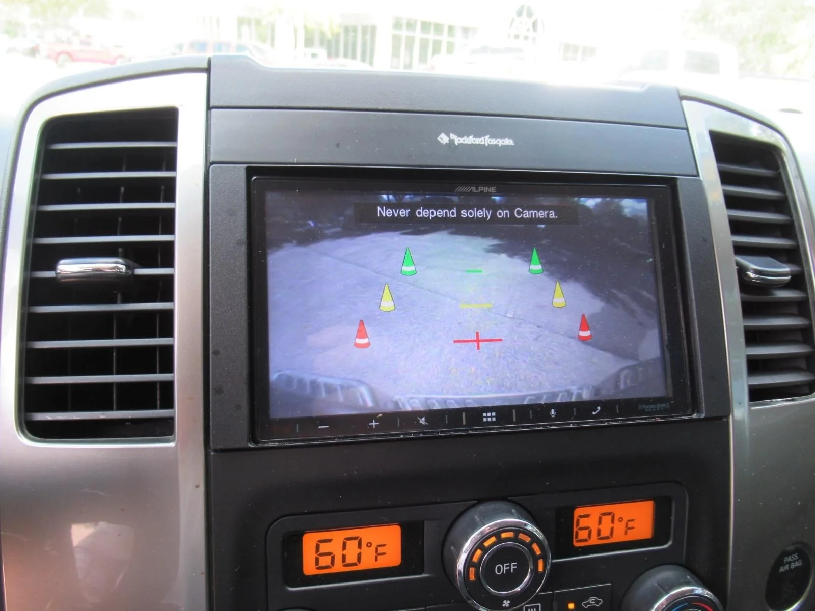 Used 2013 Blue Nissan SL image 28