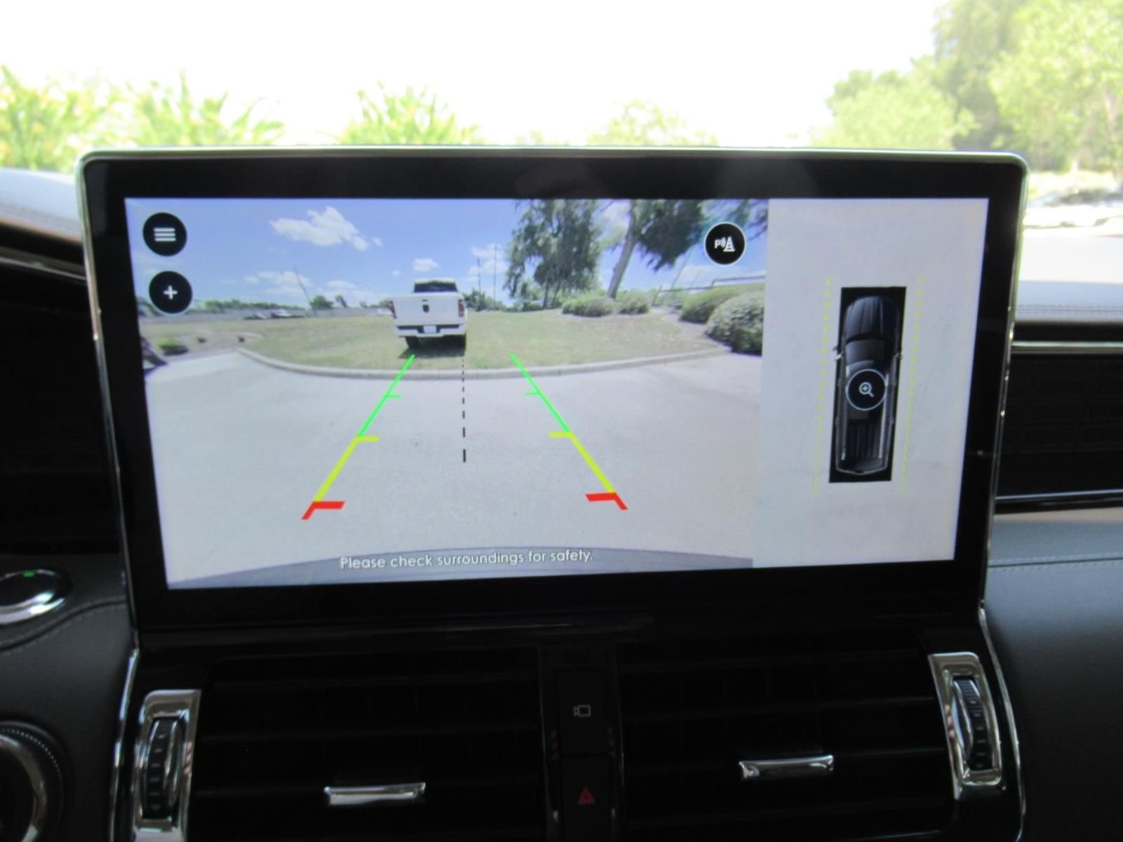 Used 2023 Green Lincoln Black Label image 31